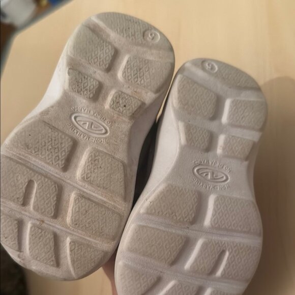 Kids Pink and Gray Sneakers - Picture 3 of 5